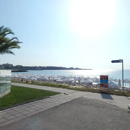 Dunav Apt.4 * Ravda